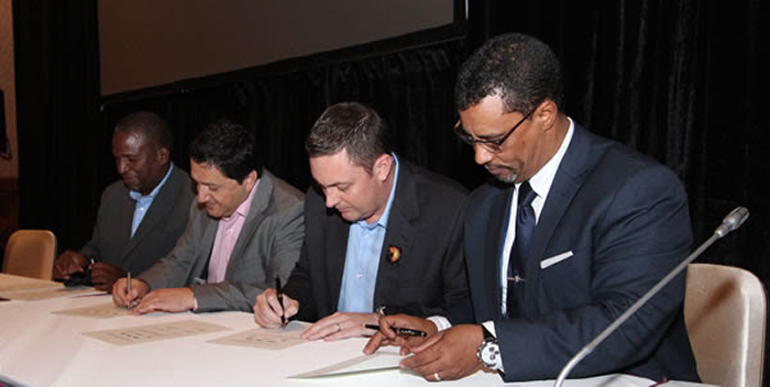 ICANN and ZACR sign landmark Registry Agreement